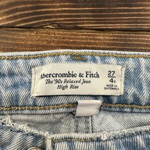 Abercrombie & Fitch Light Blue High-Rise Relaxed Jeans